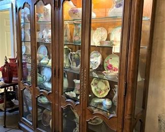 GORGEOUS LARGE LIGHTED CHINA CURIO CABINET