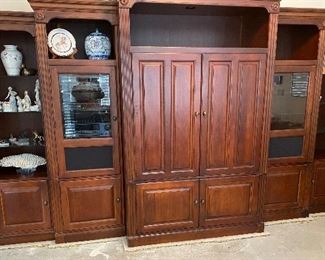 5 PIECE CHERRY WOOD ENTERTAINMENT AND DISPLAY UNIT / HOLDS A 40” TV/ 12’ LONG
