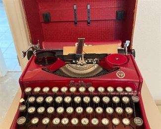 VINTAGE RED TYPEWRITER