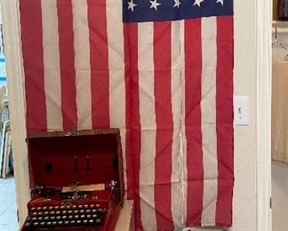 SELECTION OF AMERICAN FLAGS /SEVERAL FILING CABINETS