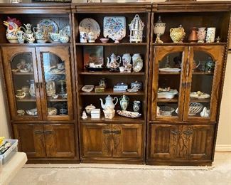 DISPLAY CABINET FULL OF VINTAGE ITALIAN HAND PAINTED DERUTA POTTERY/7’7” LONG