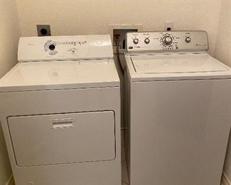 WORKING WASHER AND DRYER/ ELECTRIC WASHER GAS DRYER