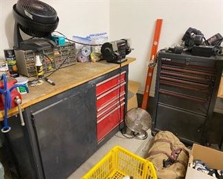 CRAFTMAN TOOL CHESTS / TOOLS