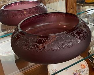 AMETHYST CAMEO GLASS BY KEN BENSON /SIGNED