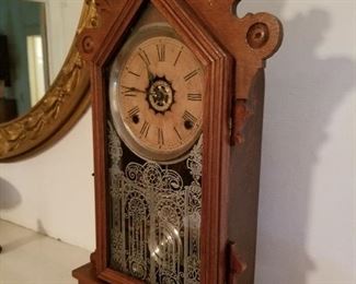 Antique Early 1900 Ansonia E Ingraham Wood Gingerbread Eight Day Clock w/ Winder