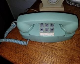 Vintage MINT GREEN Princess Phone Bell Systems Push Button