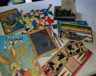 VINTAGE RILEYS TOFFEE TIN /CAN/BOX HALIFAX ENGLAND DISPLAY TINAssortment of Children Vintage Books/Games/State Puzzle
