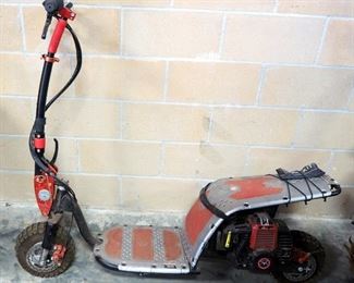 Motovox MVX10 Gas Powered Scooter