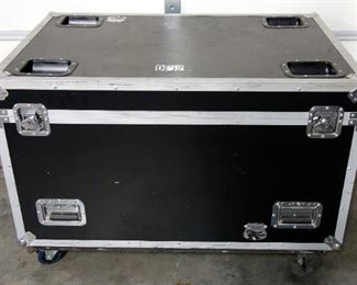 Road Ready Case, 25.5" High x 44" Wide x 29" Deep, Hinged Lid, Twist Locks, On Wheels