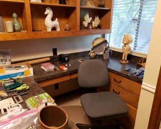 office chairs supplies