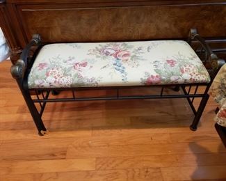 Benchwith metal frame