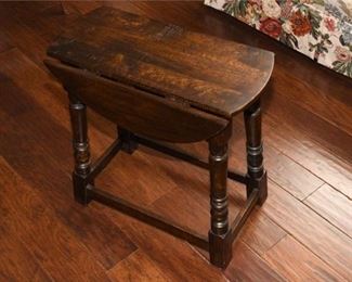 19. Side Table with Leaves