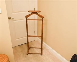 72. Valet Stand