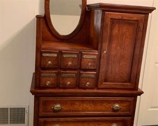Apothecary Accent Dresser