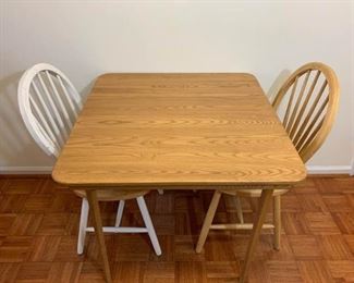 Solid Collapsible Oak Table