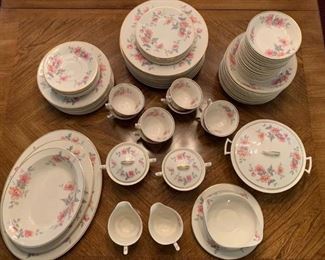 Syracuse Elberta Old Ivory China