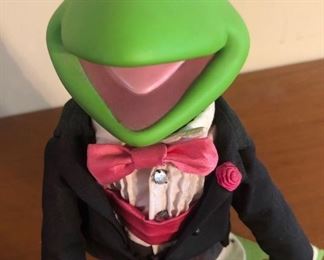 HI HO KERMIT THE FROG IN SOPHISTICATED TUX ON STAND 