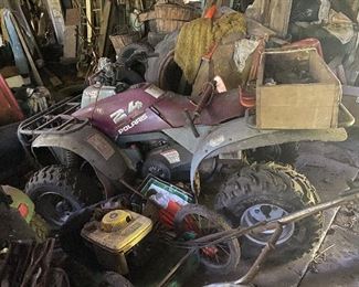 Polars 4 wheeler 