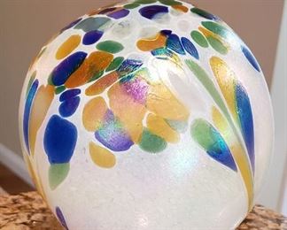 111. Lot S111 (0204.jpg)  – Decorative Hand-Blown Glass Bowl