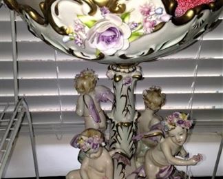 Exceptional porcelain Capodimonte cherubs & flowers compote
