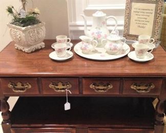 Server; tea set