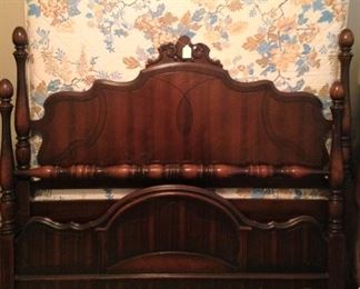 Antique full bed - has coordinating chest and vanity