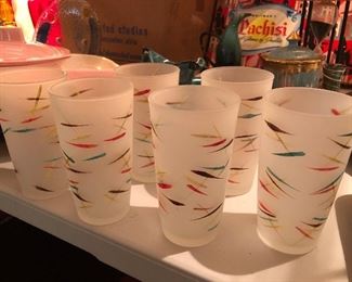 Wow!! Great midcentury modern glasses