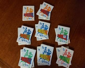 1972 Topps football packs, 15 available
These packs have been previously opened.