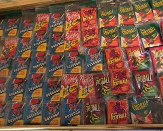 Baseball and Football Wax packs
These were previously opened but we believe the original packs were kept intact