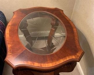 Beautiful Carved Wood With Glass Top End Table Lamp not Included