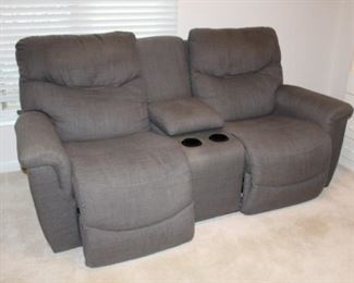Dual recliner w/console 