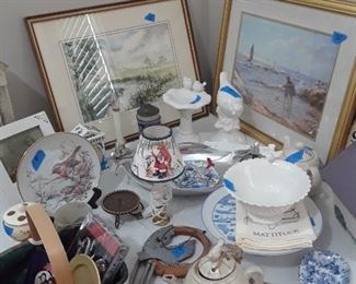 More table serving items, pictures, and accessories