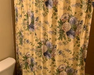 Lot P26, Thomasville Bedding Set, one twin comforter, three shams, Dust ruffle, curtains and shower curtain, $45/ALL

55/ALL 