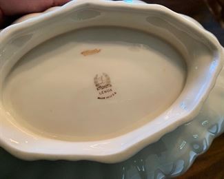 Lot P15, Lenox Dish, $9