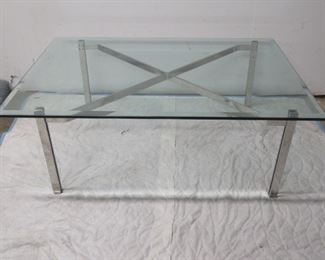 High quality Steel and beveled glass coffee table. Pic 3