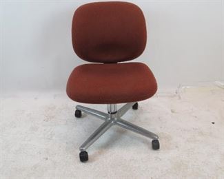 ITEM 142---Herman Miller upholstered swivel chair. 21" wide, 26" deep, 32" high. 18" to seat. $100