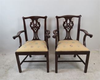Henkel Harris set of 6 chippendale mahogany dining chairs. PIC 2