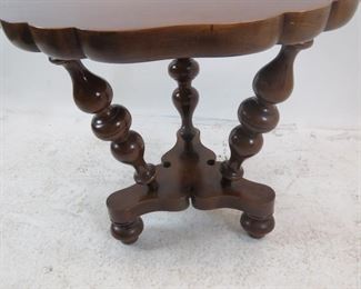 Kent of Grand Rapids twist leg pie top table. PIC 3
