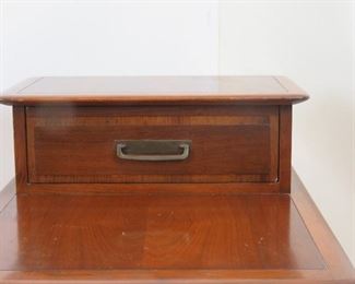 2 MCM end tables. PIC 2