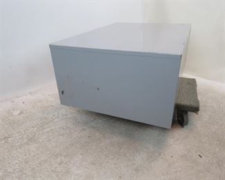 Vintage Cole , 5 drawer metal, blueprint, map, flat file cabinet. some surface marks, PIC 2