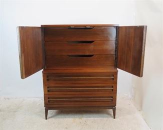 ITEM 311-- MCM mans dresser / high chest chifferobe by Bassett. PIC 2