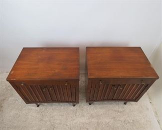 ITEM- 368-- Pair of MCM walnut nightstands. Great style but has finish ware. needs TLC. PIC 2