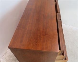 ITEM-369-- MCM credenza / 8 drawer dresser by Mengel. PIC 4