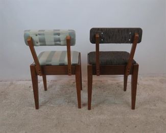 ITEM 370-- 2 MCM sewing chairs with storage seat. 1 Singer label. PIC 3
