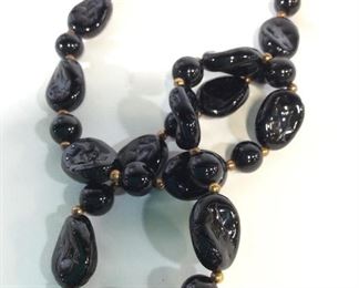 Organic Shape Black Bead Necklace