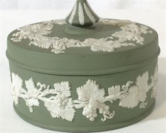Green Wedgwood Bowl w/ Lid, Grapevine, England