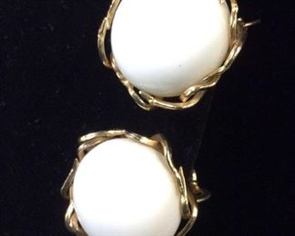 Signed Hattie CARNEGIE Button Earrings, c.1940