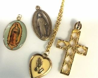 Lot 4 Religious Christian Religious Pendants