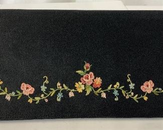 Vintage Embroidered Clutch Purse