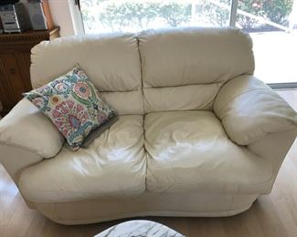 Leather clean no rips or tears